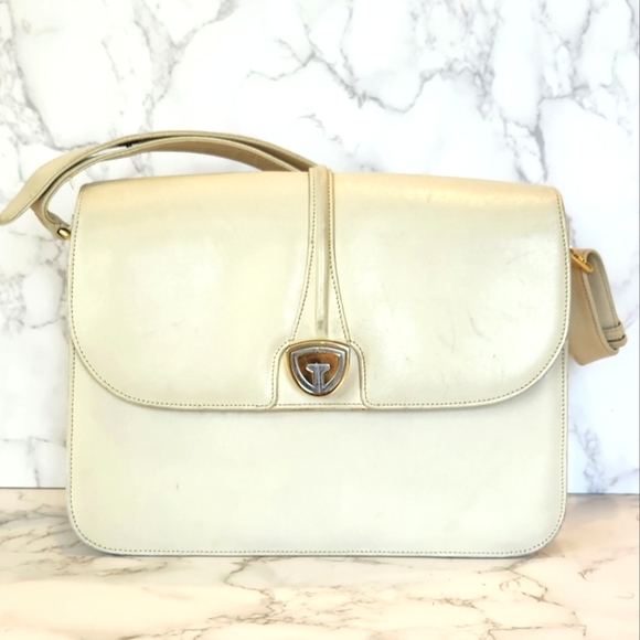 GUCCI Vintage Cream Leather Shoulder Bag - Picture 2 of 15